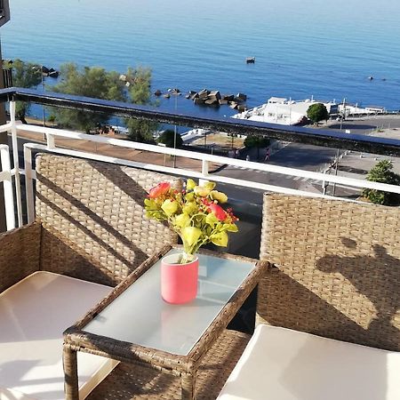 V I P Suites Cielo Stellato On Concordia Sea Salernes Extérieur photo